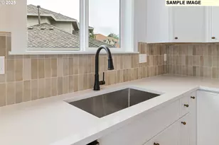 5622 SE 142nd Pl, Portland, OR 97236 - Photo 8