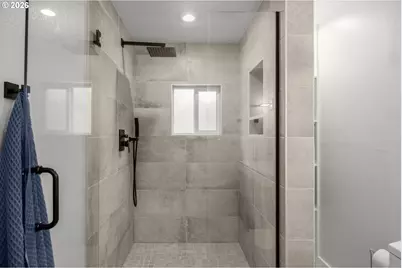 4743 SW Seymour Ct, Portland, OR 97221 - Photo 18