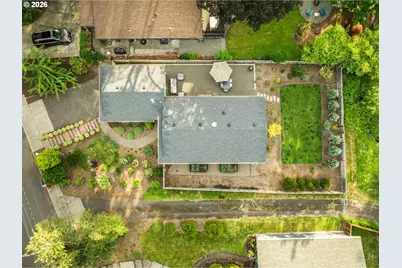 4743 SW Seymour Ct, Portland, OR 97221 - Photo 24