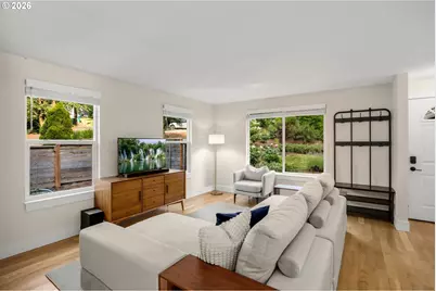 4743 SW Seymour Ct, Portland, OR 97221 - Photo 4