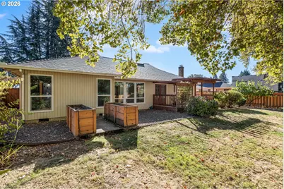 2031 NE Josephine Dr, Hillsboro, OR 97124 - Photo 32