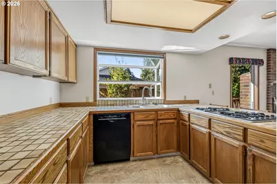 2031 NE Josephine Dr, Hillsboro, OR 97124 - Photo 14
