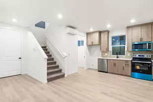 8328 N Bank St, Portland, OR 97203 - Photo 12