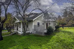 126 Nursery St, Ashland, OR 97520 - Photo 2