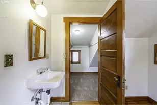 126 Nursery St, Ashland, OR 97520 - Photo 26