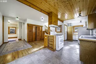 126 Nursery St, Ashland, OR 97520 - Photo 16