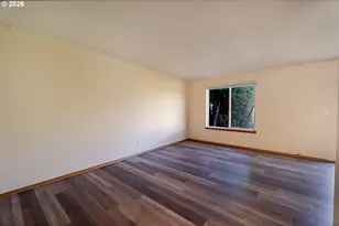 2067 SW Fellows St, McMinnville, OR 97128 - Photo 4