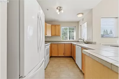 1891 NE 101st Ave #203, Hillsboro, OR 97006 - Photo 12