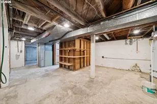 1831 SW Evans St, Portland, OR 97219 - Photo 36