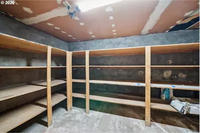 1831 SW Evans St, Portland, OR 97219 - Photo 38