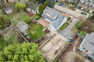 1831 SW Evans St, Portland, OR 97219 - Photo 4