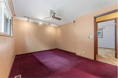 16792 S Pam Dr, Oregon City, OR 97045 - Photo 12