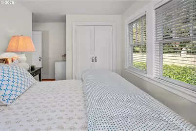 2798 SW Old Orchard Rd, Portland, OR 97201 - Photo 36