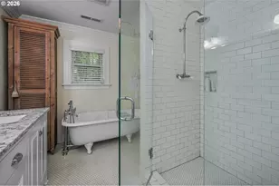 2798 SW Old Orchard Rd, Portland, OR 97201 - Photo 32