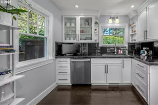 2798 SW Old Orchard Rd, Portland, OR 97201 - Photo 16