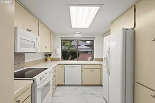 16925 SW Monterey Ln, Portland, OR 97224 - Photo 12