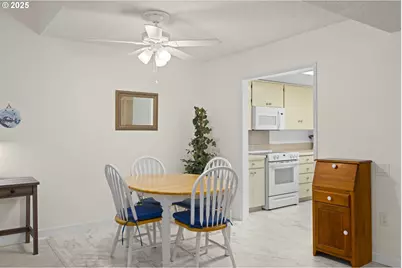 16925 SW Monterey Ln, Portland, OR 97224 - Photo 10