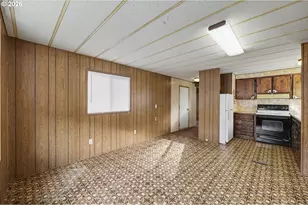 82274 River Dr, Creswell, OR 97426 - Photo 14