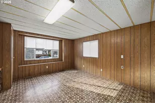 82274 River Dr, Creswell, OR 97426 - Photo 12