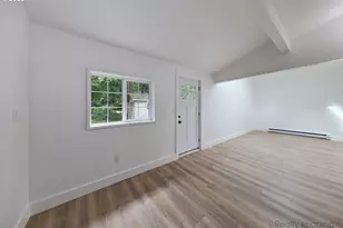 401 Glenwood Ct, Cannon Beach, OR 97110 - Photo 14