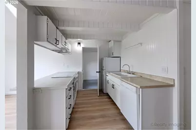 401 Glenwood Ct, Cannon Beach, OR 97110 - Photo 6