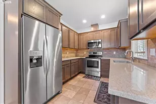 15667 SE Rainier Ave, Clackamas, OR 97015 - Photo 12