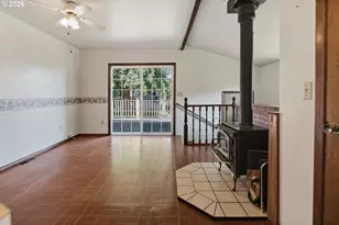 10737 NE Shaver St, Portland, OR 97220 - Photo 22