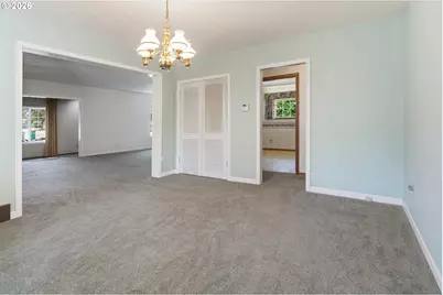 10737 NE Shaver St, Portland, OR 97220 - Photo 14