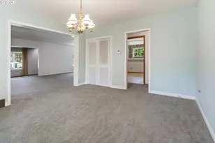 10737 NE Shaver St, Portland, OR 97220 - Photo 14