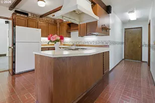 10737 NE Shaver St, Portland, OR 97220 - Photo 18
