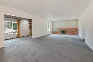 10737 NE Shaver St, Portland, OR 97220 - Photo 8