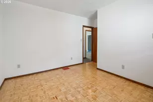 10737 NE Shaver St, Portland, OR 97220 - Photo 26