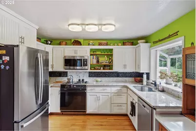 93648 W Mill Ln, Coos Bay, OR 97420 - Photo 38