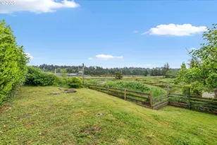 93648 W Mill Ln, Coos Bay, OR 97420 - Photo 14