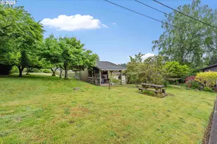 93648 W Mill Ln, Coos Bay, OR 97420 - Photo 10