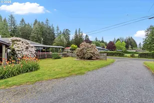 93648 W Mill Ln, Coos Bay, OR 97420 - Photo 12