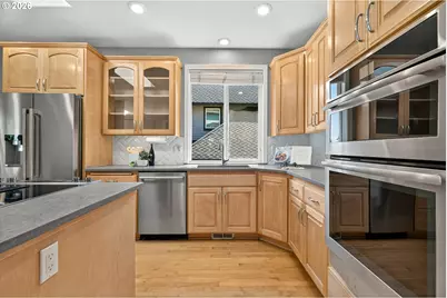 2480 SW 75th Ter, Portland, OR 97225 - Photo 12