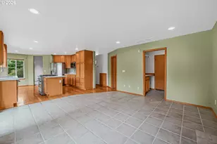 19810 E 11th St, Bonney Lake, WA 98391 - Photo 8