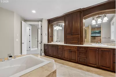 3828 NW Devoto Ln, Portland, OR 97229 - Photo 18