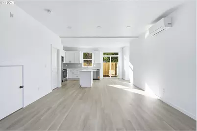 8720 SE Bybee Blvd, Portland, OR 97266 - Photo 4