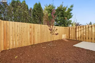 8720 SE Bybee Blvd, Portland, OR 97266 - Photo 26