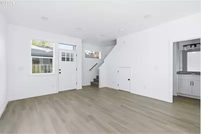 8720 SE Bybee Blvd, Portland, OR 97266 - Photo 6