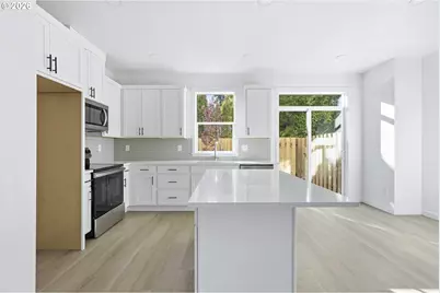 8720 SE Bybee Blvd, Portland, OR 97266 - Photo 8