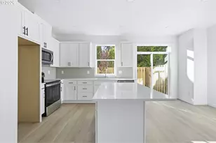 8720 SE Bybee Blvd, Portland, OR 97266 - Photo 8