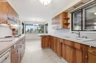 1010 NE 65th St, Vancouver, WA 98665 - Photo 10