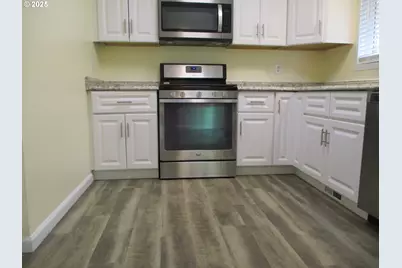 1153 2nd Ave, Vernonia, OR 97064 - Photo 6