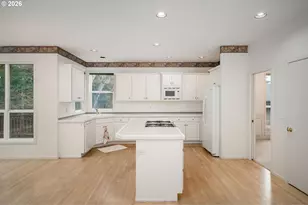 12238 NW Welsh Dr, Portland, OR 97229 - Photo 6