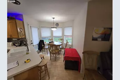 18928 Highland Dr, Oregon City, OR 97045 - Photo 4