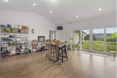 21080 NE Ribbon Ridge Rd, Newberg, OR 97132 - Photo 18