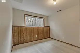 324 SE 30th Ave, Hillsboro, OR 97123 - Photo 24